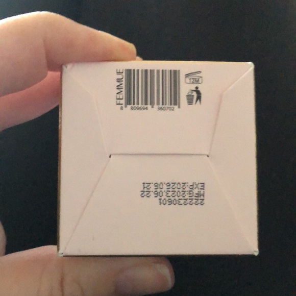 Femmue Lumiere Kit - Refiner, Serum, Cream - Picture 7 of 8